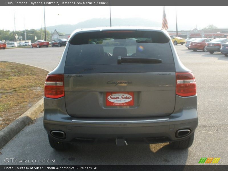 Meteor Grey Metallic / Black 2009 Porsche Cayenne Tiptronic