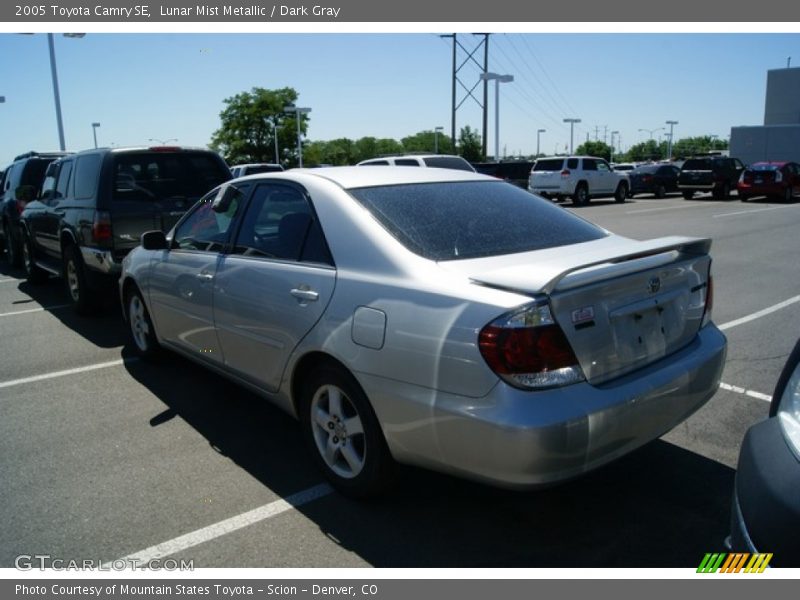 Lunar Mist Metallic / Dark Gray 2005 Toyota Camry SE