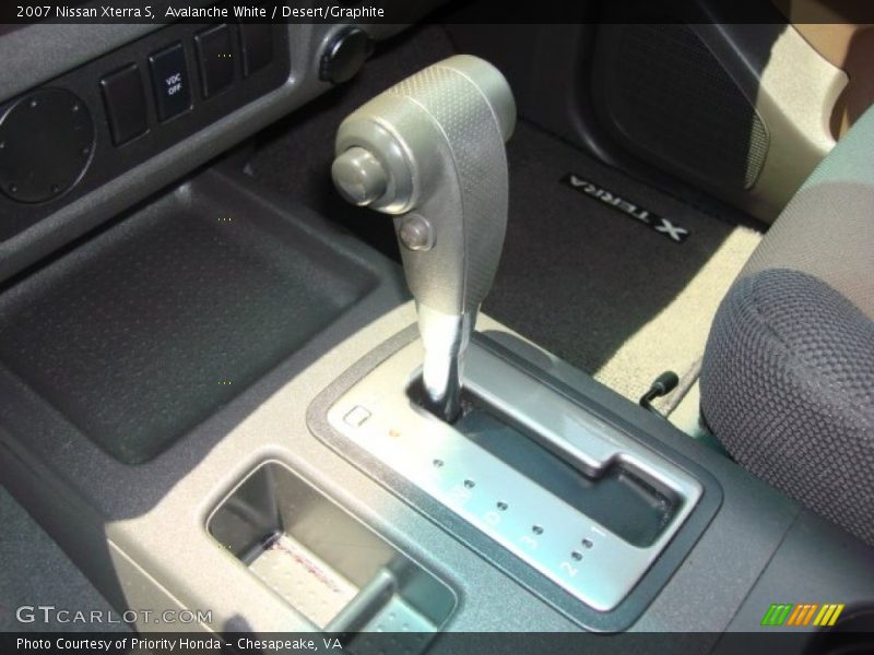 Avalanche White / Desert/Graphite 2007 Nissan Xterra S