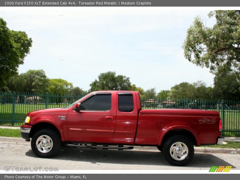 Toreador Red Metallic / Medium Graphite 2000 Ford F150 XLT Extended Cab 4x4