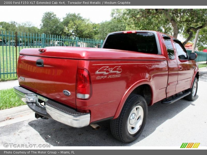Toreador Red Metallic / Medium Graphite 2000 Ford F150 XLT Extended Cab 4x4