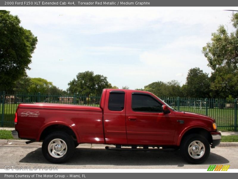 Toreador Red Metallic / Medium Graphite 2000 Ford F150 XLT Extended Cab 4x4