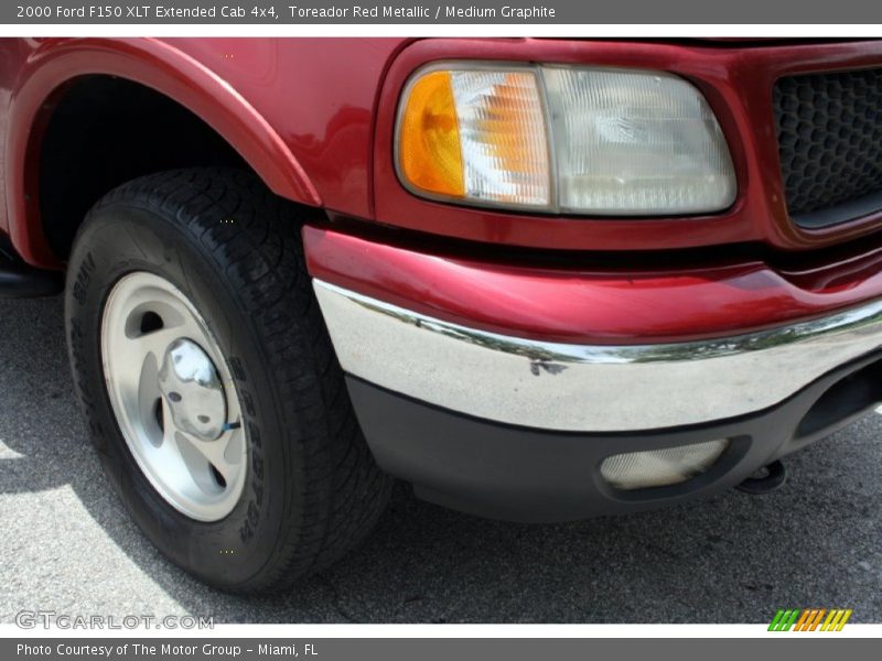 Toreador Red Metallic / Medium Graphite 2000 Ford F150 XLT Extended Cab 4x4