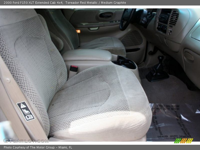 Toreador Red Metallic / Medium Graphite 2000 Ford F150 XLT Extended Cab 4x4