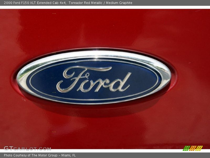 Toreador Red Metallic / Medium Graphite 2000 Ford F150 XLT Extended Cab 4x4