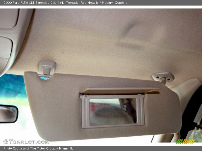 Toreador Red Metallic / Medium Graphite 2000 Ford F150 XLT Extended Cab 4x4