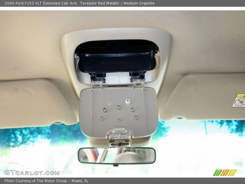 Toreador Red Metallic / Medium Graphite 2000 Ford F150 XLT Extended Cab 4x4