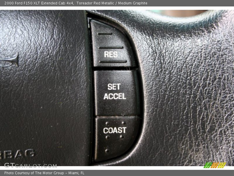 Toreador Red Metallic / Medium Graphite 2000 Ford F150 XLT Extended Cab 4x4