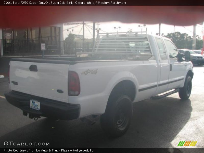 Oxford White / Medium Parchment 2001 Ford F250 Super Duty XL SuperCab 4x4