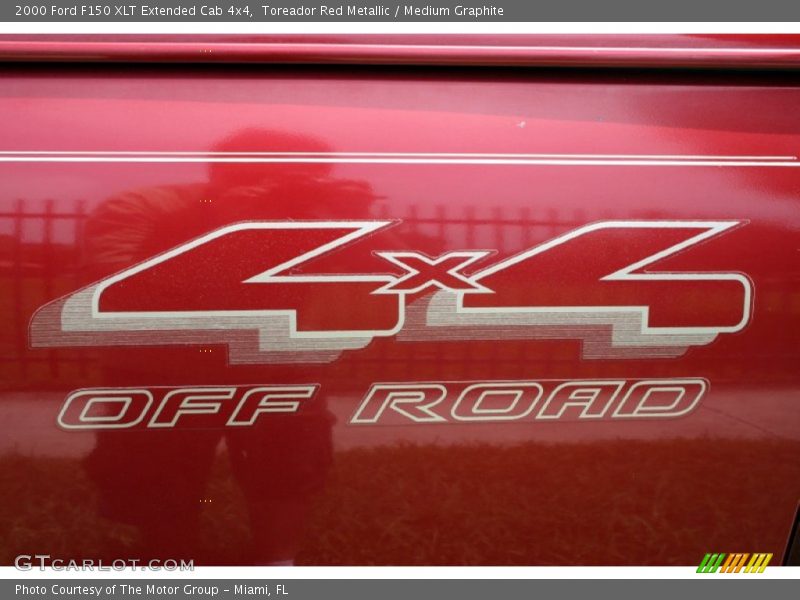 Toreador Red Metallic / Medium Graphite 2000 Ford F150 XLT Extended Cab 4x4