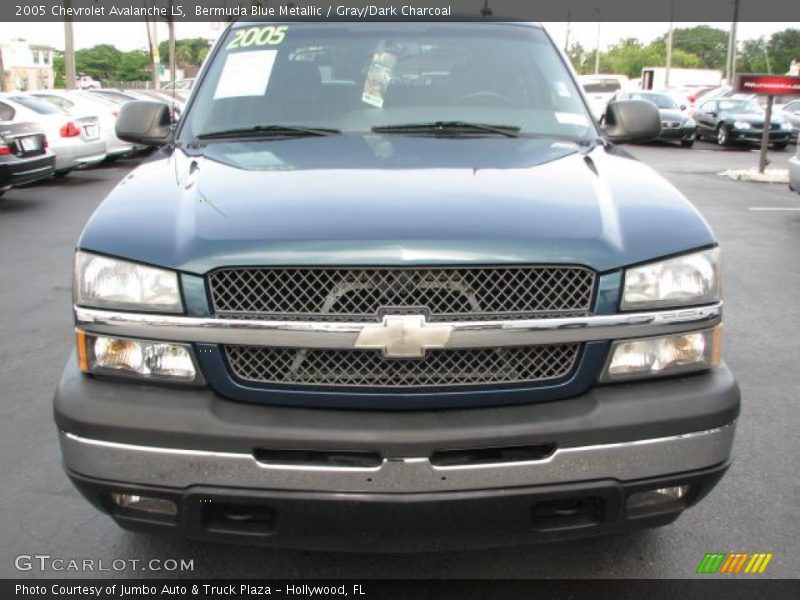 Bermuda Blue Metallic / Gray/Dark Charcoal 2005 Chevrolet Avalanche LS