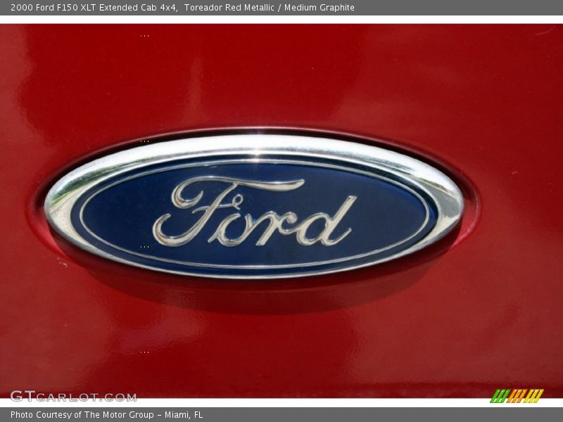 Toreador Red Metallic / Medium Graphite 2000 Ford F150 XLT Extended Cab 4x4