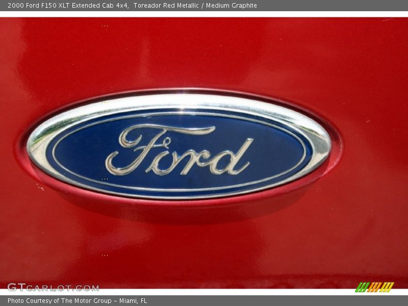 Toreador Red Metallic / Medium Graphite 2000 Ford F150 XLT Extended Cab 4x4