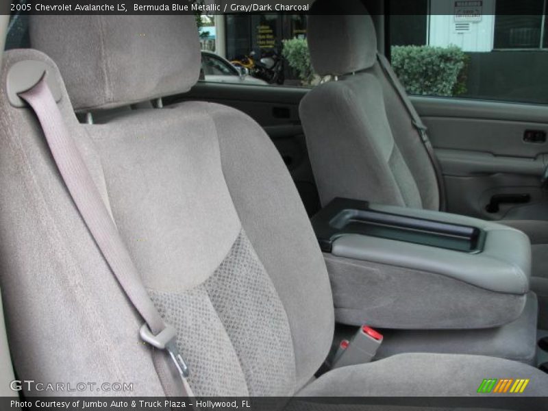 Bermuda Blue Metallic / Gray/Dark Charcoal 2005 Chevrolet Avalanche LS