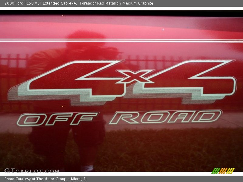 Toreador Red Metallic / Medium Graphite 2000 Ford F150 XLT Extended Cab 4x4