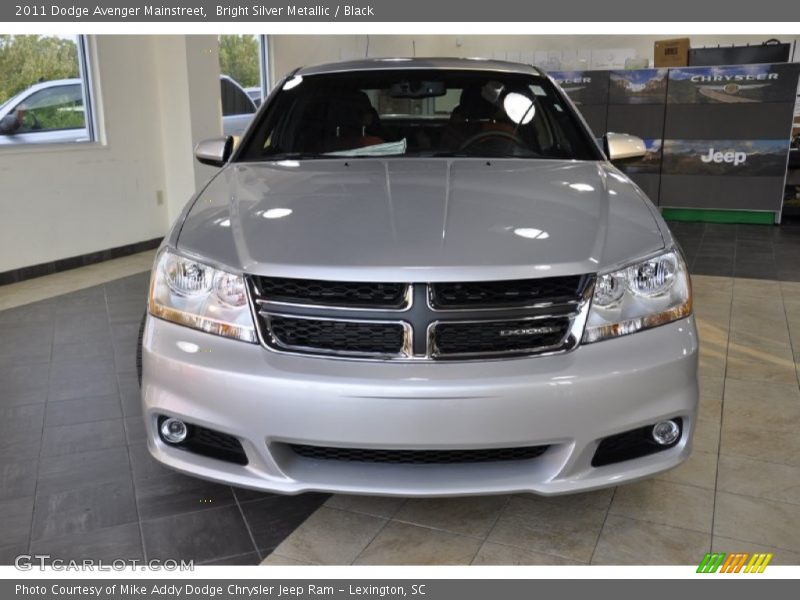 Bright Silver Metallic / Black 2011 Dodge Avenger Mainstreet