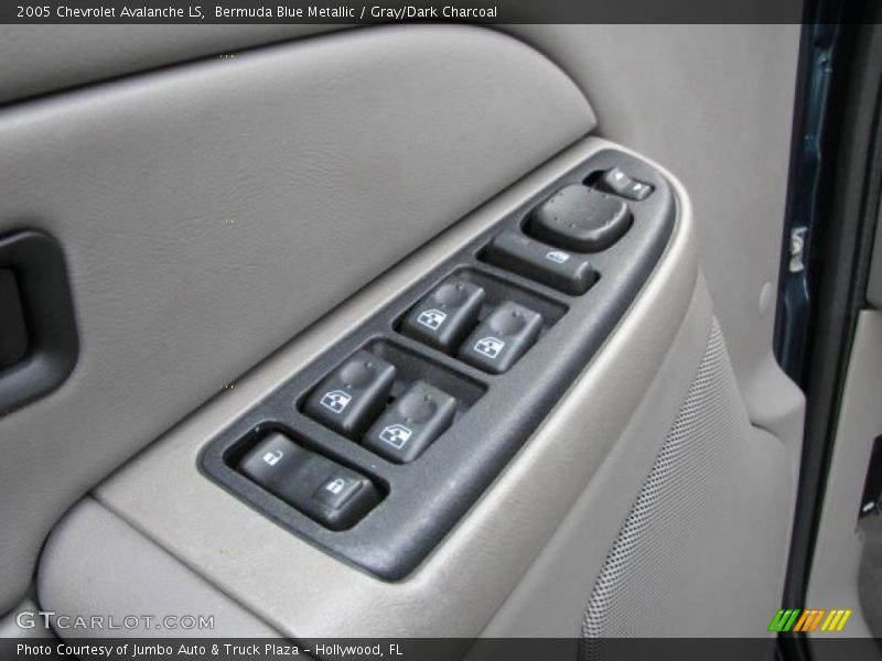 Bermuda Blue Metallic / Gray/Dark Charcoal 2005 Chevrolet Avalanche LS