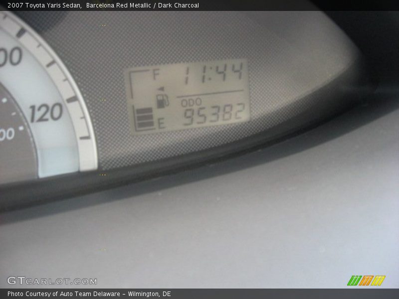 Barcelona Red Metallic / Dark Charcoal 2007 Toyota Yaris Sedan