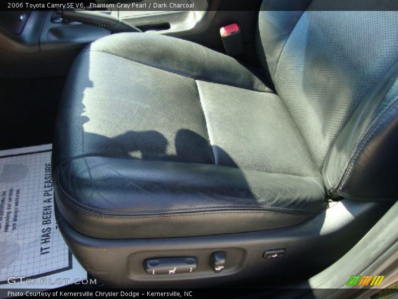 Phantom Gray Pearl / Dark Charcoal 2006 Toyota Camry SE V6