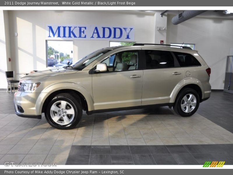 White Gold Metallic / Black/Light Frost Beige 2011 Dodge Journey Mainstreet