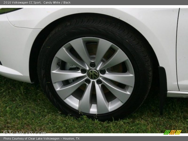 Candy White / Black 2010 Volkswagen CC Sport