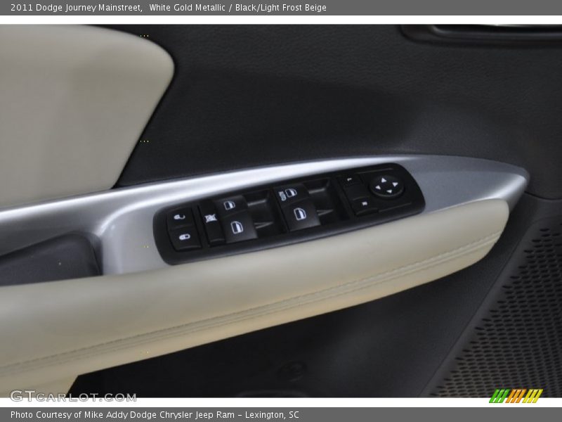 White Gold Metallic / Black/Light Frost Beige 2011 Dodge Journey Mainstreet