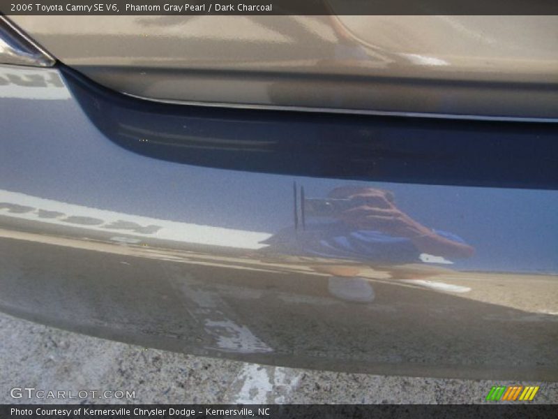 Phantom Gray Pearl / Dark Charcoal 2006 Toyota Camry SE V6