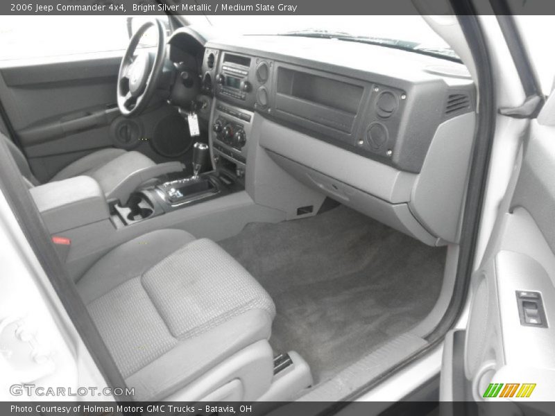 Bright Silver Metallic / Medium Slate Gray 2006 Jeep Commander 4x4