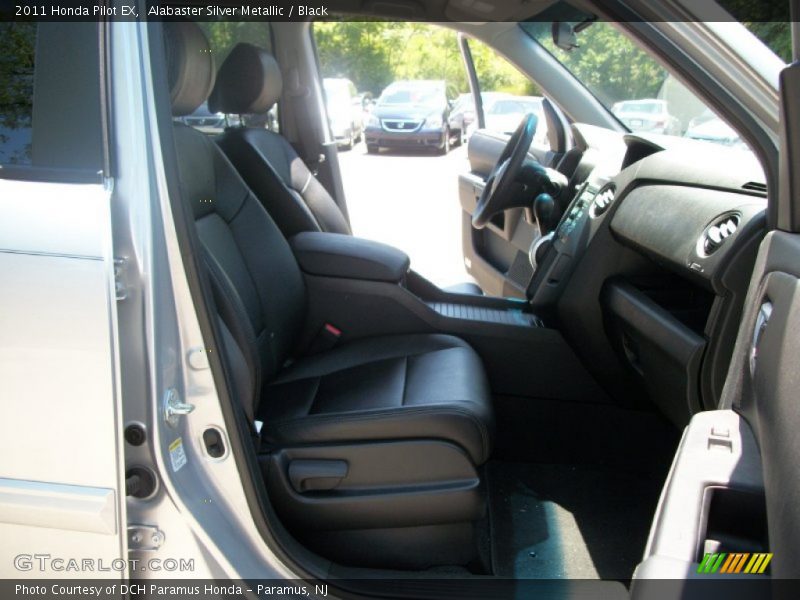 Alabaster Silver Metallic / Black 2011 Honda Pilot EX