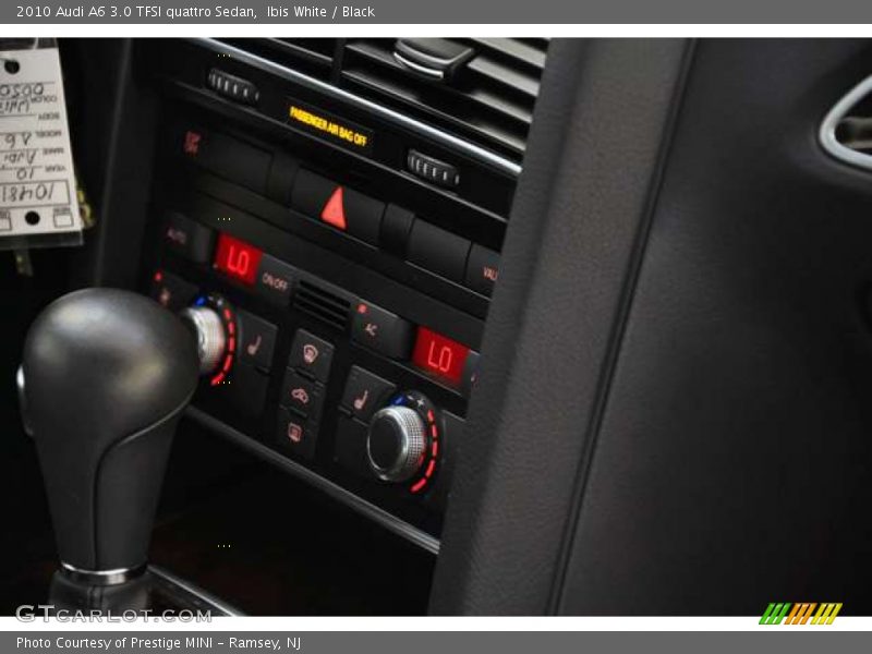 Ibis White / Black 2010 Audi A6 3.0 TFSI quattro Sedan