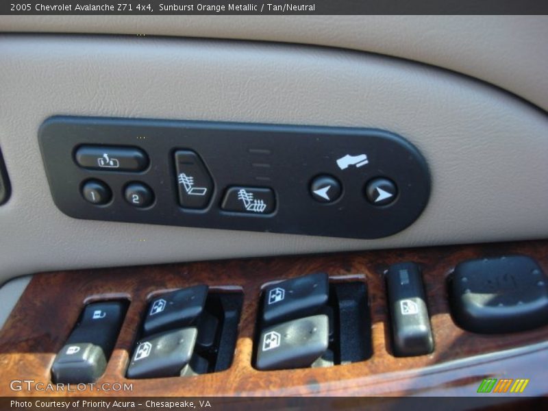 Sunburst Orange Metallic / Tan/Neutral 2005 Chevrolet Avalanche Z71 4x4