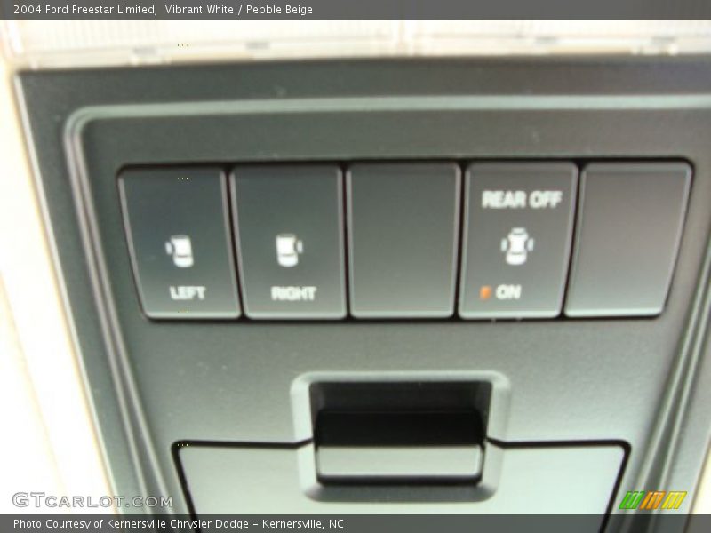Vibrant White / Pebble Beige 2004 Ford Freestar Limited