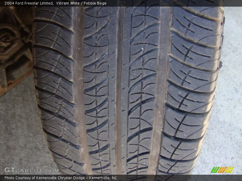 Vibrant White / Pebble Beige 2004 Ford Freestar Limited