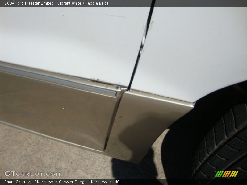 Vibrant White / Pebble Beige 2004 Ford Freestar Limited