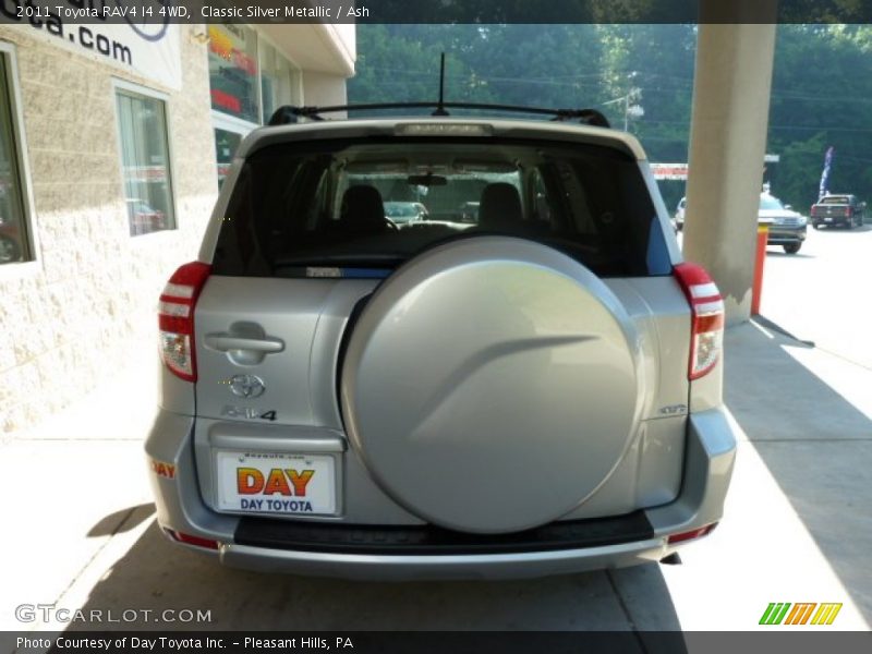 Classic Silver Metallic / Ash 2011 Toyota RAV4 I4 4WD