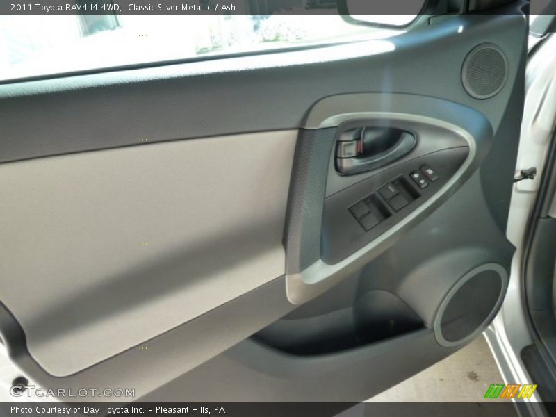 Classic Silver Metallic / Ash 2011 Toyota RAV4 I4 4WD