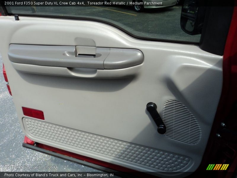 Door Panel of 2001 F350 Super Duty XL Crew Cab 4x4