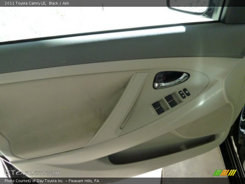 Black / Ash 2011 Toyota Camry LE