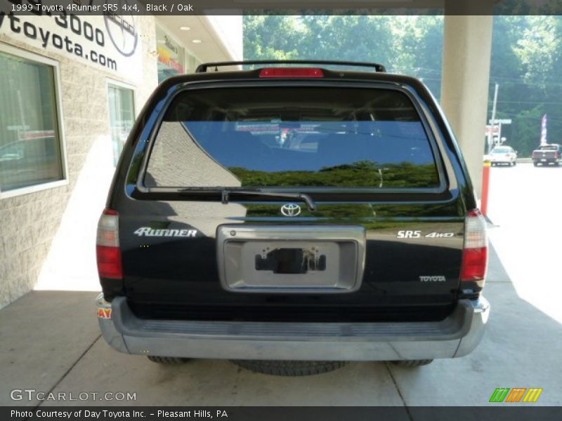 Black / Oak 1999 Toyota 4Runner SR5 4x4