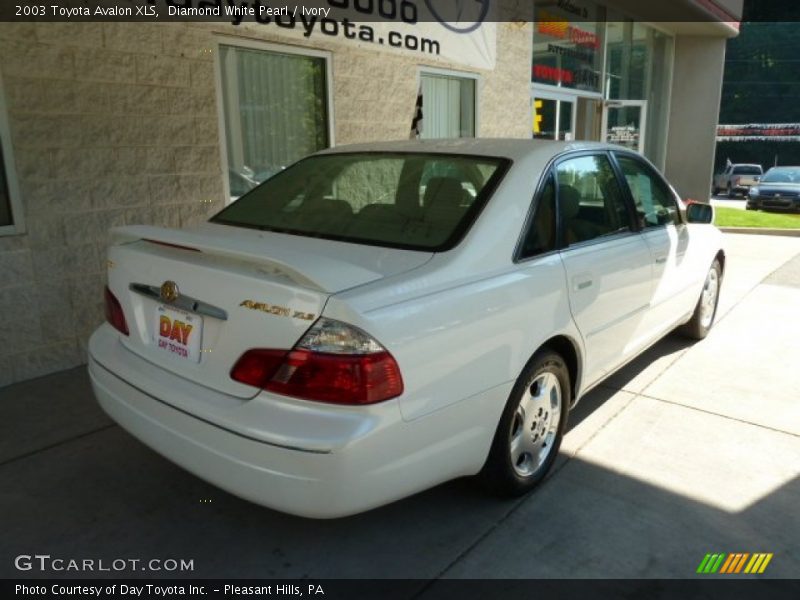 Diamond White Pearl / Ivory 2003 Toyota Avalon XLS