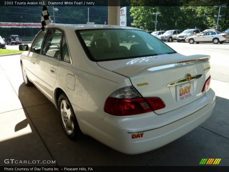 Diamond White Pearl / Ivory 2003 Toyota Avalon XLS