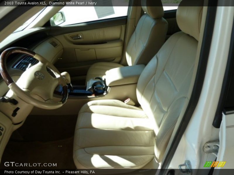 Diamond White Pearl / Ivory 2003 Toyota Avalon XLS