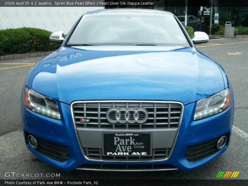 Sprint Blue Pearl Effect / Pearl Silver Silk Nappa Leather 2009 Audi S5 4.2 quattro
