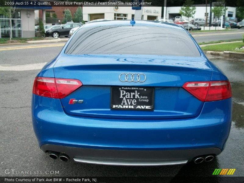 Sprint Blue Pearl Effect / Pearl Silver Silk Nappa Leather 2009 Audi S5 4.2 quattro