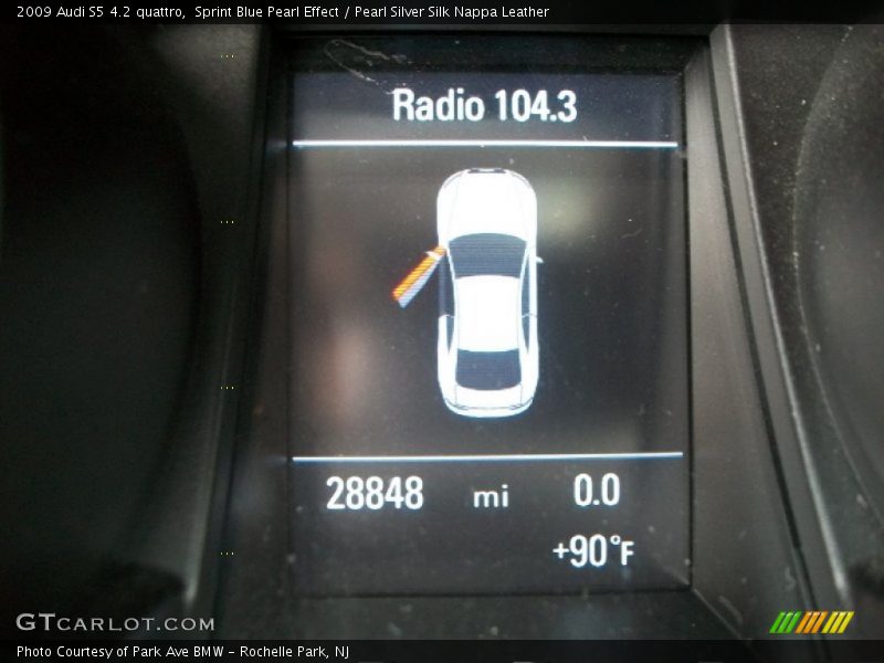 Sprint Blue Pearl Effect / Pearl Silver Silk Nappa Leather 2009 Audi S5 4.2 quattro