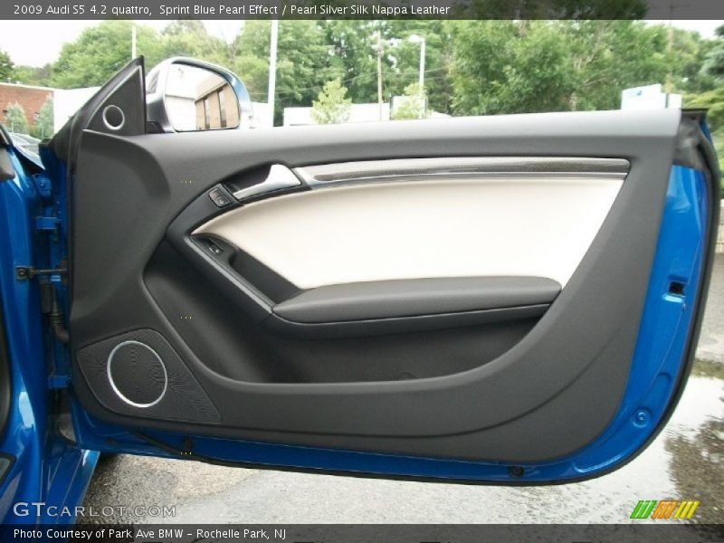 Door Panel of 2009 S5 4.2 quattro