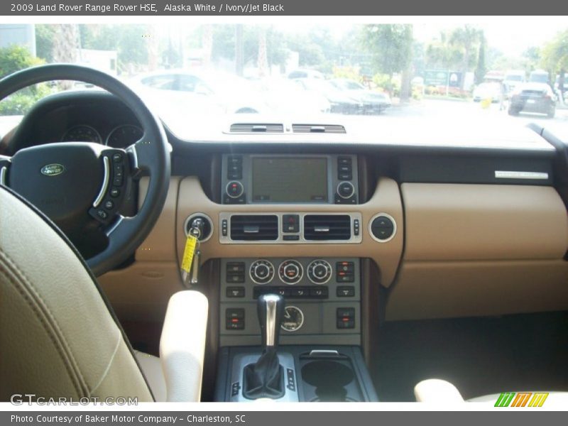 Alaska White / Ivory/Jet Black 2009 Land Rover Range Rover HSE