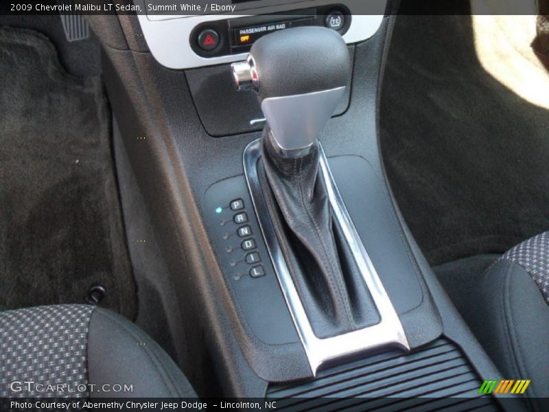 Summit White / Ebony 2009 Chevrolet Malibu LT Sedan