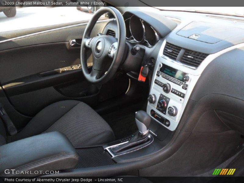 Summit White / Ebony 2009 Chevrolet Malibu LT Sedan