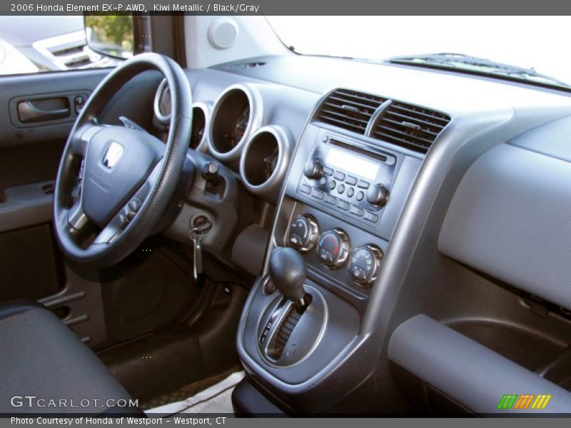 Kiwi Metallic / Black/Gray 2006 Honda Element EX-P AWD